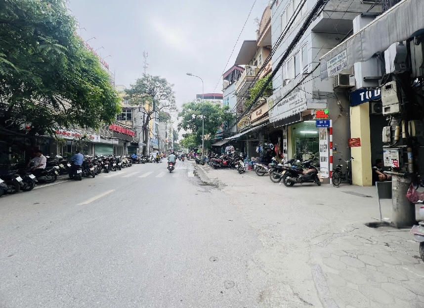🏡LÔ GÓC MẶT NGÕ THÔNG TỨ TUNG - Ô TÔ VÀO NHÀ - TẶNG NHÀ C4  DT 39M2 - XUNG QUANH TIỆN ÍCH NGẬP TRÀN NGAY ĐƯỜNG TÂN XUÂN . - Ảnh 1