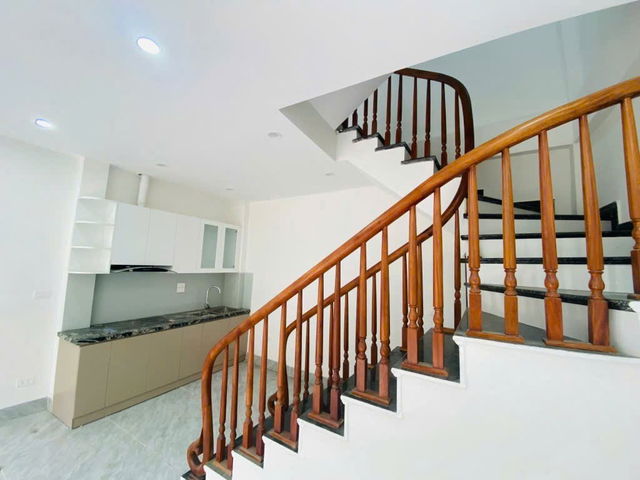 NHÀ MỚI 6 TẦNG - ĐẤT NỞ HẬU – OTO 4C VÀO NHÀ Thạch Bàn-Long Biên  36m2,mặtt tiền 4.8m, 6.9 tỷ. - Ảnh 4