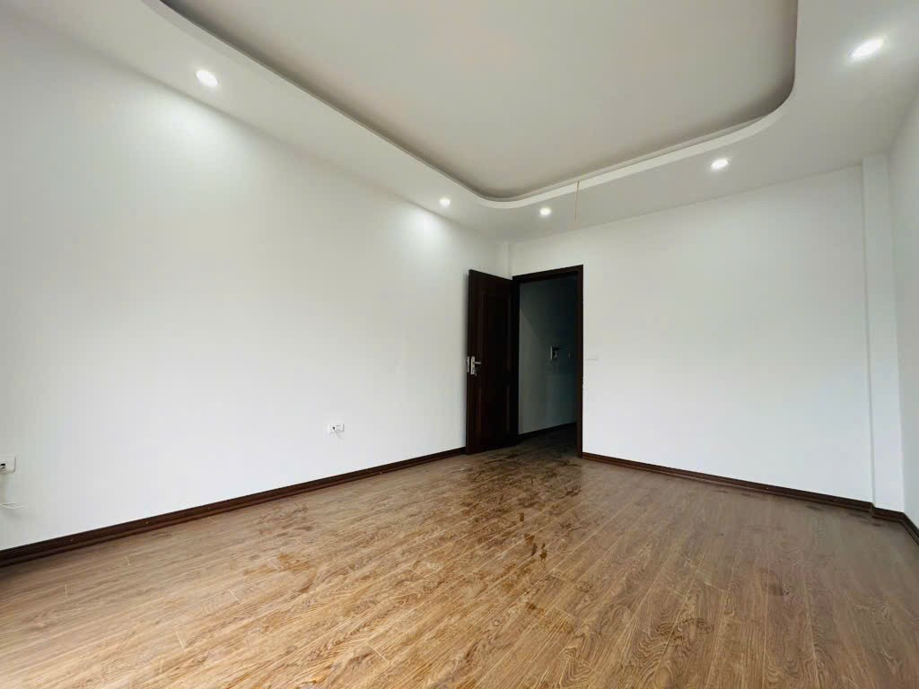 BÁN NHÀ 5 TẦNG SIÊU ĐẸP – Ô TÔ ĐỖ CỬA – DI TRẠCH, HOÀI ĐỨC, Hà Nội – GIÁ CHỈ HƠN 4 TỶ - Ảnh 3