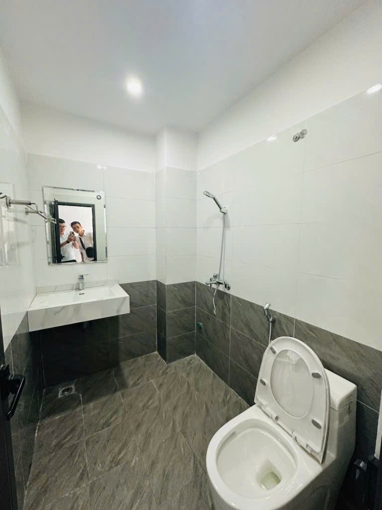 BÁN NHÀ 5 TẦNG SIÊU ĐẸP – Ô TÔ ĐỖ CỬA – DI TRẠCH, HOÀI ĐỨC, Hà Nội – GIÁ CHỈ HƠN 4 TỶ - Ảnh 4