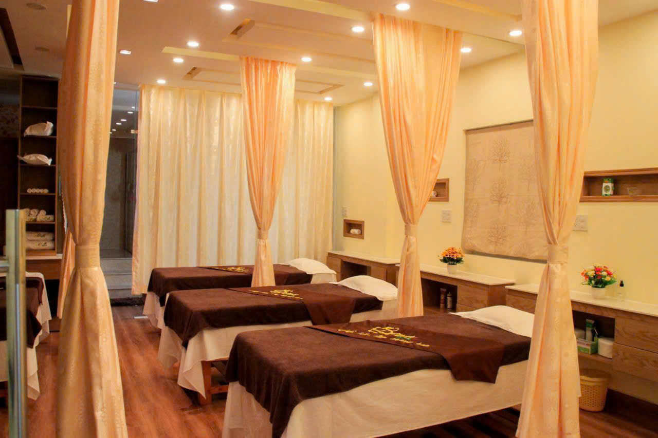 Nhà bán BA THÁNG HAI, p14, Quận 10 120m2 6 TẦNG - Ảnh chính