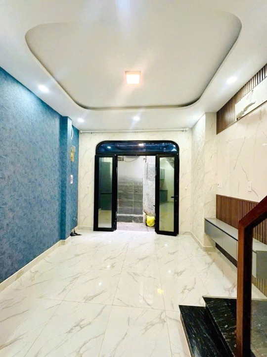 Nhà mới 5 tầng hẻm thông sát đường Nguyễn Văn Cừ P2Q5. 4 tỷ 50 triệu - Ảnh 1