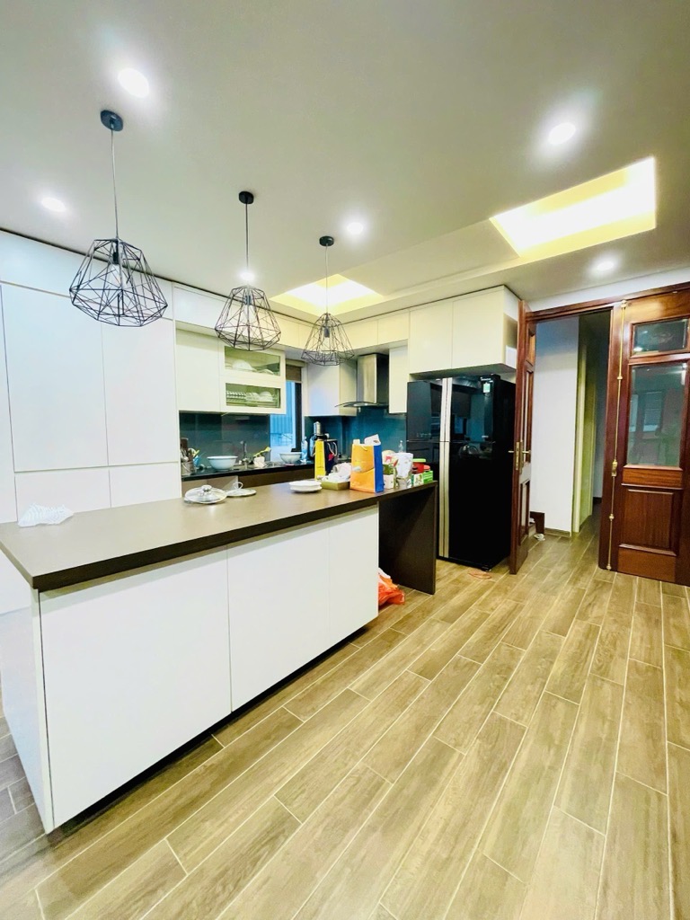 Bán nhà riêng Phố Lạc Long Quân, Tây Hồ, Lô Góc, Ô TÔ Đỗ Ngày Đêm. DT 65M2. 6 Tầng Thang Máy - Ảnh 1