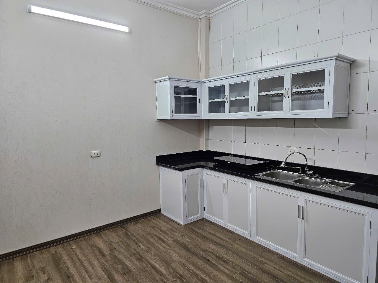 CHO THUÊ NHÀ NGÕ 774 BẠCH ĐẰNG, HAI BÀ TRƯNG. 28M2 X 3 TẦNG, 2 NGỦ 2 VỆ SINH - Ảnh chính