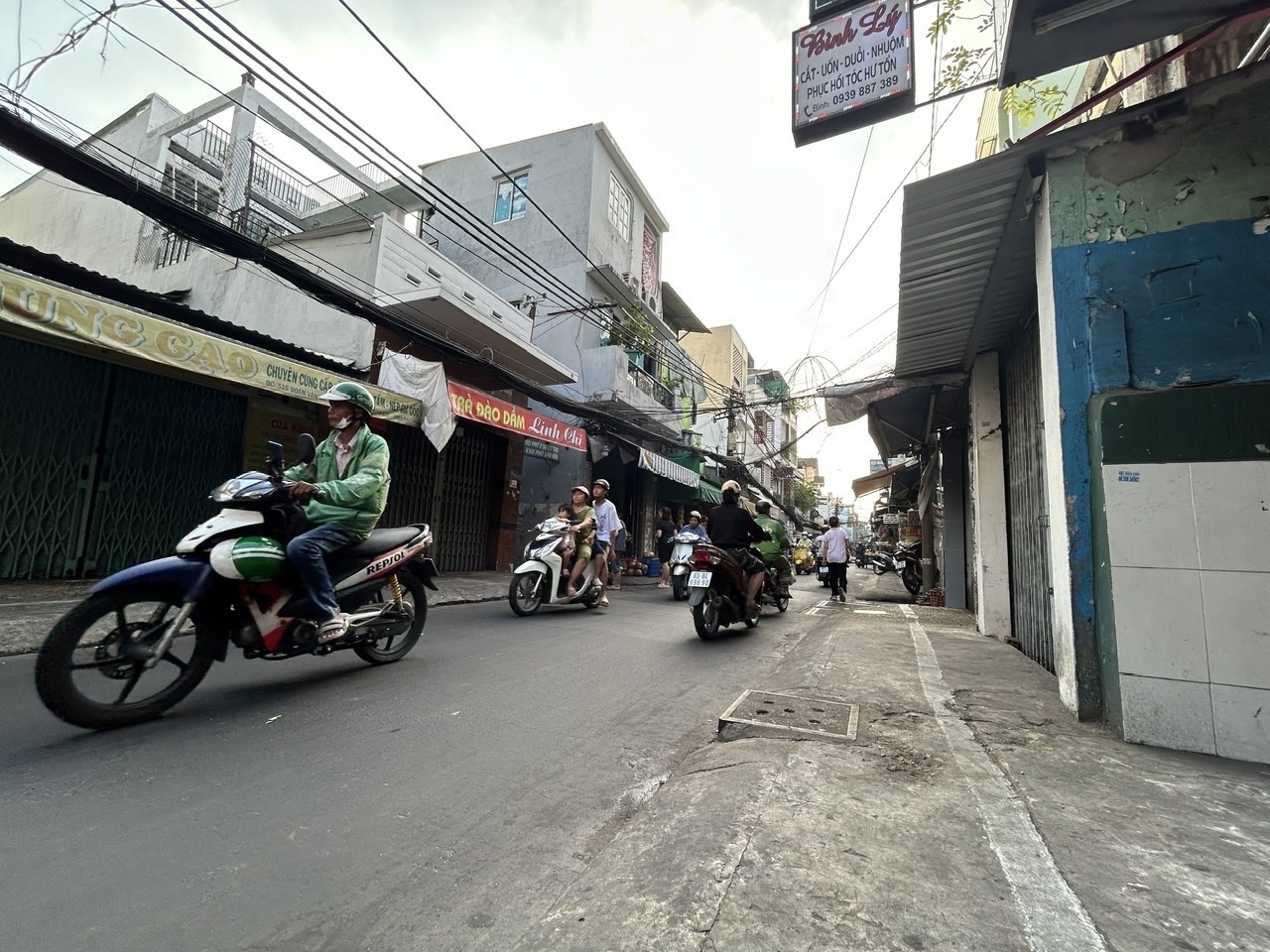CHÍNH CHỦ BÁN CĂN MẶT TIỀN ĐOÀN VĂN BƠ- ĐANG KINH DOANH- GIAO THƯƠNG RA XÓM CHIẾU VÀ NGUYỄN TẤT - Ảnh 3