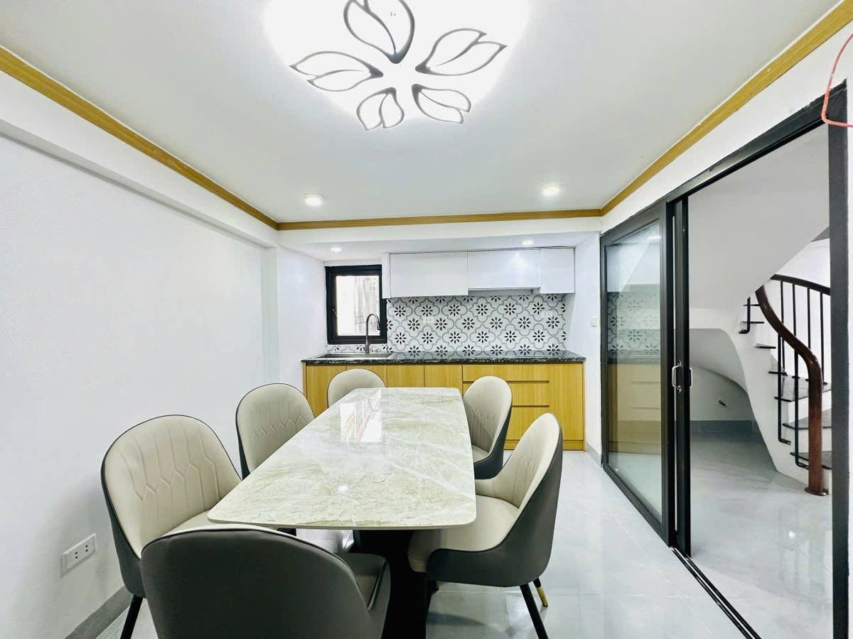 Bán Nhà Ngõ Quỳnh. Hai Bà Trưng. DT 33m2. MT 5,5m. 5 Tầng. Giá 6,32 Tỷ. - Ảnh 4