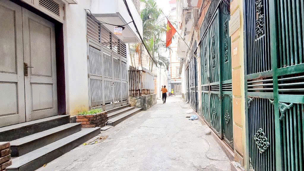 Nhà ĐẸP dân xây, ô tô đỗ cửa, ngõ thông ô tô tránh, 30m2, 4 tầng, giá 6 tỷ 900 triệu, tại Kim - Ảnh chính