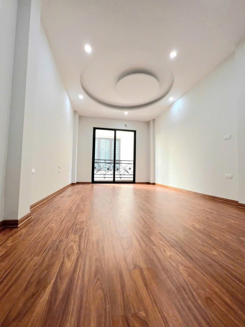 SIÊU PHẨM. Bán nhà Kim Giang, Hoàng Mai. 38m2 x 7 Tầng. THANG MÁY. GẦN PHỐ. Hơn 8 Tỷ. - Ảnh 1