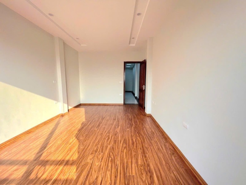 SIÊU PHẨM. Bán nhà Kim Giang, Hoàng Mai. 38m2 x 7 Tầng. THANG MÁY. GẦN PHỐ. Hơn 8 Tỷ. - Ảnh 3