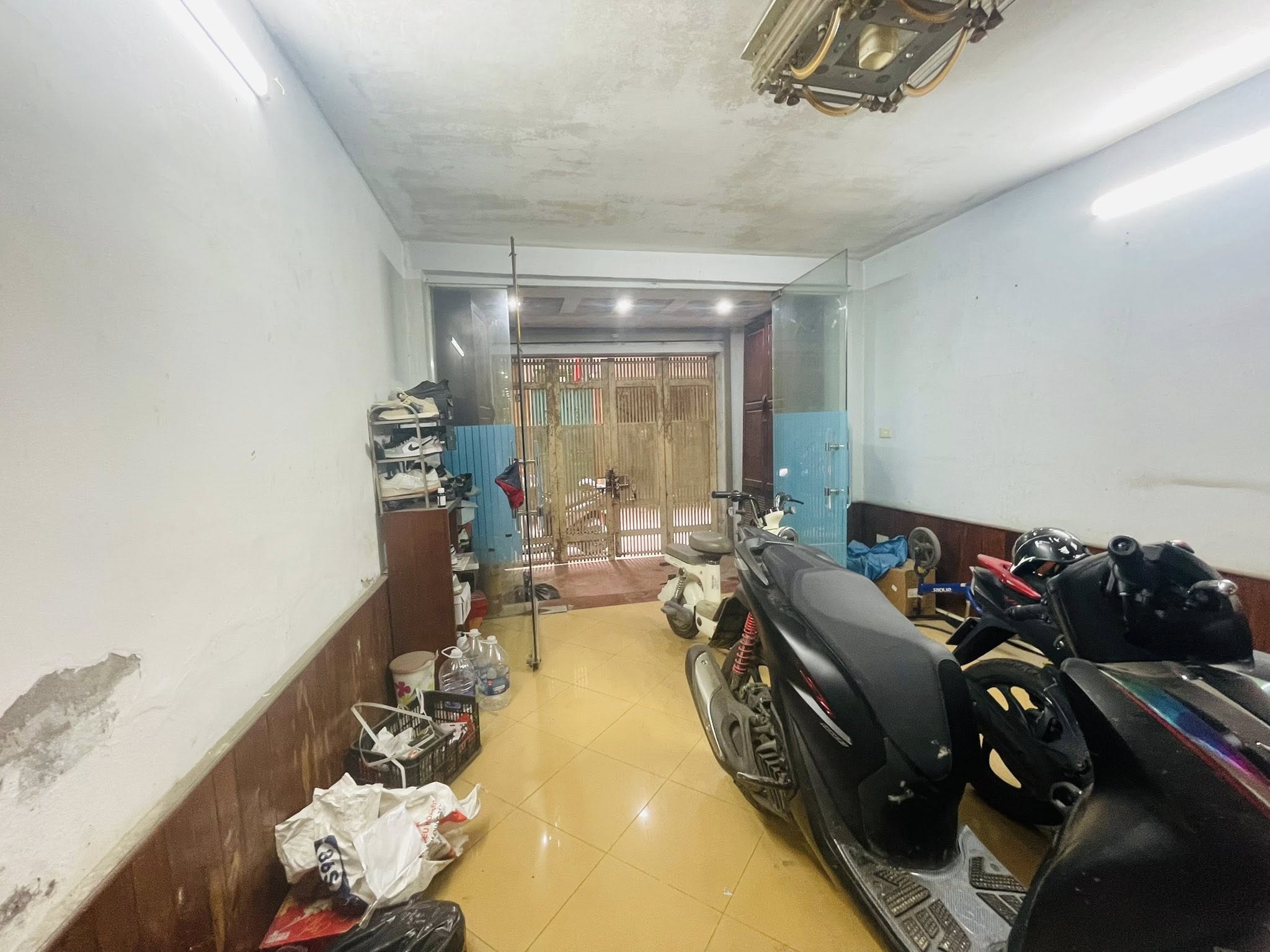 CẦN GẤP - KHƯƠNG TRUNG BÁN ĐẤT TẶNG NHÀ - 90M2 - HƠN 17 TỶ - Ô TÔ KINH DOANH - Ảnh 2