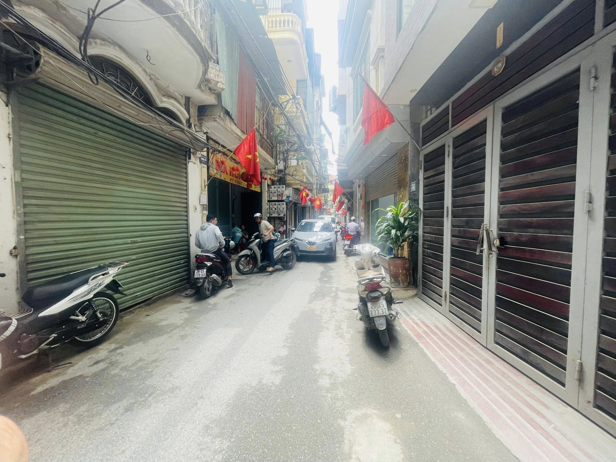 CẦN GẤP - KHƯƠNG TRUNG BÁN ĐẤT TẶNG NHÀ - 90M2 - HƠN 17 TỶ - Ô TÔ KINH DOANH - Ảnh 1