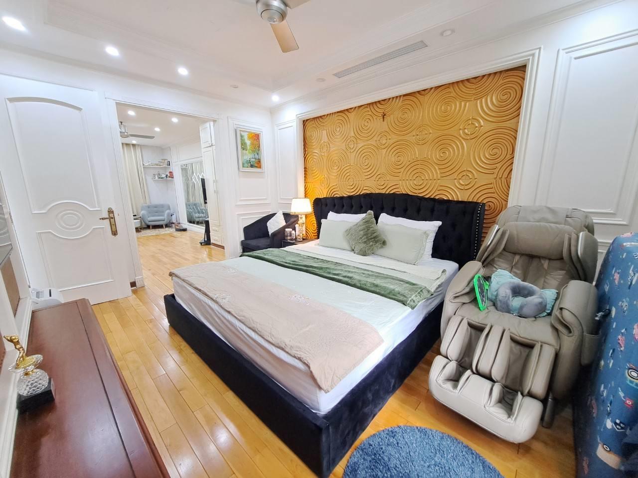 Bán nhà mặt phố Lạc Long Quân  vỉa hè , kinh doanh, thang máy ,view Hồ Tây 65m 7tầng MT 6m 45tỷ - Ảnh 3