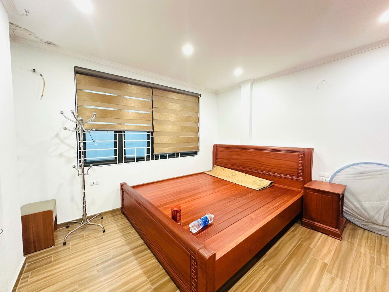 Bán Nhà Lương Thế Vinh – Ngõ Ô Tô, View Hồ Công Viên, Chỉ 200tr/m2 - Ảnh 1