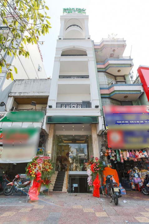 Cần tiền bán gấp! Mặt tiền Tôn Thất Tùng - DT: 8x25m - 5 tầng - HĐT: 200 tr - giá chỉ 70 tỷ TL - Ảnh chính