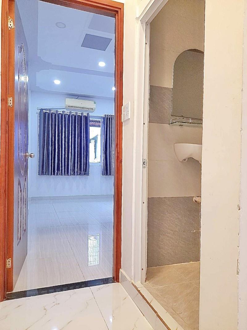 **Bán nhà hẻm Nguyễn Trọng Tuyển**, p2 tân Bình; (4*10) nở hậu 5m, 6 tỷ - Ảnh 2