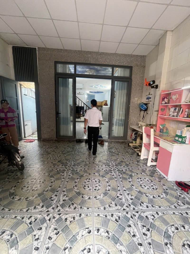 Bán nhà Hẻm xe hơi Vườn Lài, gần Lũy Bán Bích, 5x17m, 3 Tầng, 4 PN, giá 6.9 tỷ. - Ảnh 1