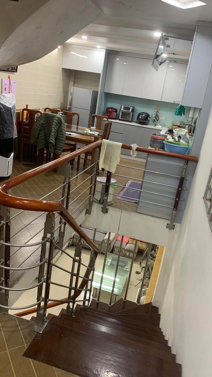 CĂN GÓC TRUNG VĂN NGÕ THÔNG ÔTÔ VÀO NHÀ KINH DOANH ĐỈNH GIÁ 12 TỶ - Ảnh 2