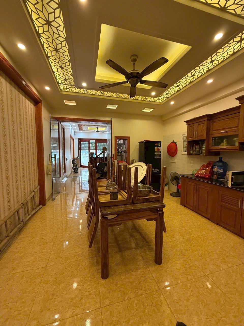 Bán nhà 4 tầng mặt phố gần đường Trường Chinh, ph Tân Bình, TP HD, 67.5m2, mt 4.5, 4 ngủ - Ảnh 3