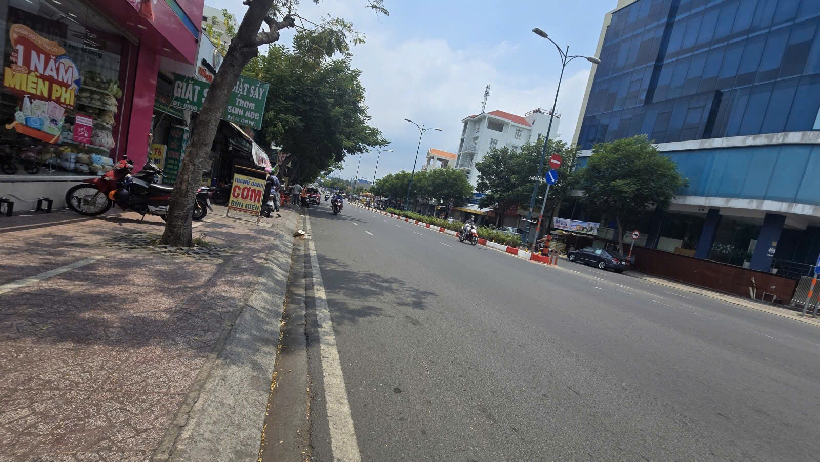 Bán nhà Mặt tiền Lê Văn Việt - gần Lã Xuân Oai, 14.6x26m, 2 Tầng, cho thuê 100tr, 58 tỷ. - Ảnh chính
