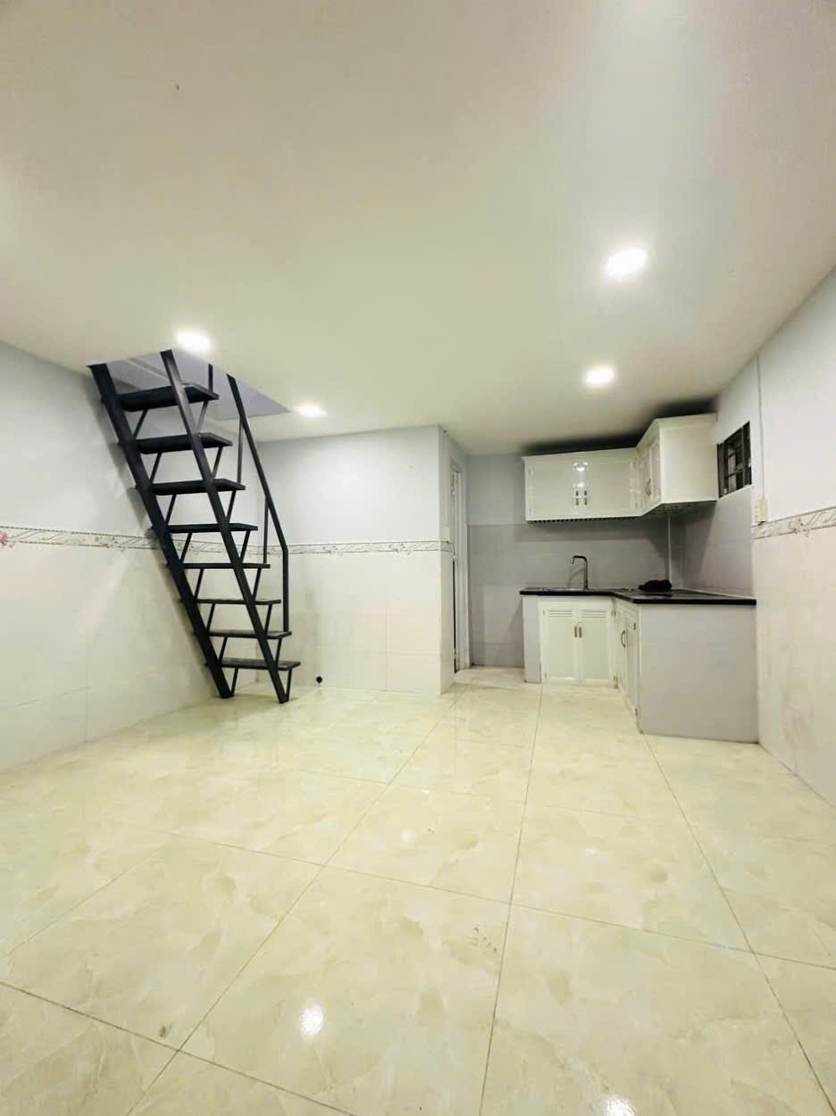 BÁN NHÀ 2 TẦNG, 2 PHÒNG NGỦ, GIÁ HỜ 1.5 TỶ -  QUỐC LỘ 1A, LINH TRUNG, THỦ ĐỨC, TP.HCM - SỔ HỒNG - Ảnh 4