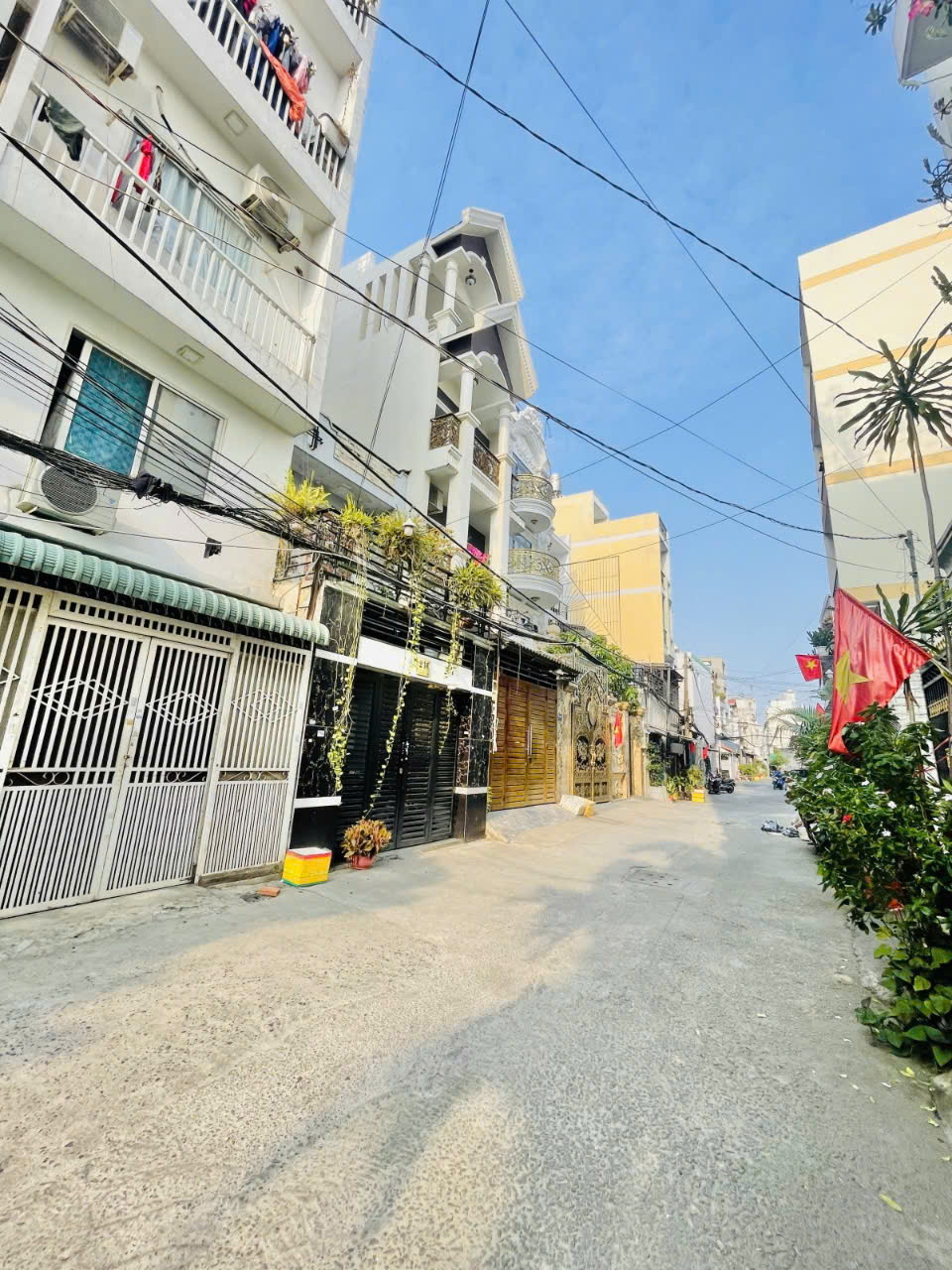 Bán Gấp CHDV Phạm Quý ThíchTân Quý gần chợ Tân Hương 140m2 6 Tầng thang máy Nhunhr 12tỷ - Ảnh chính