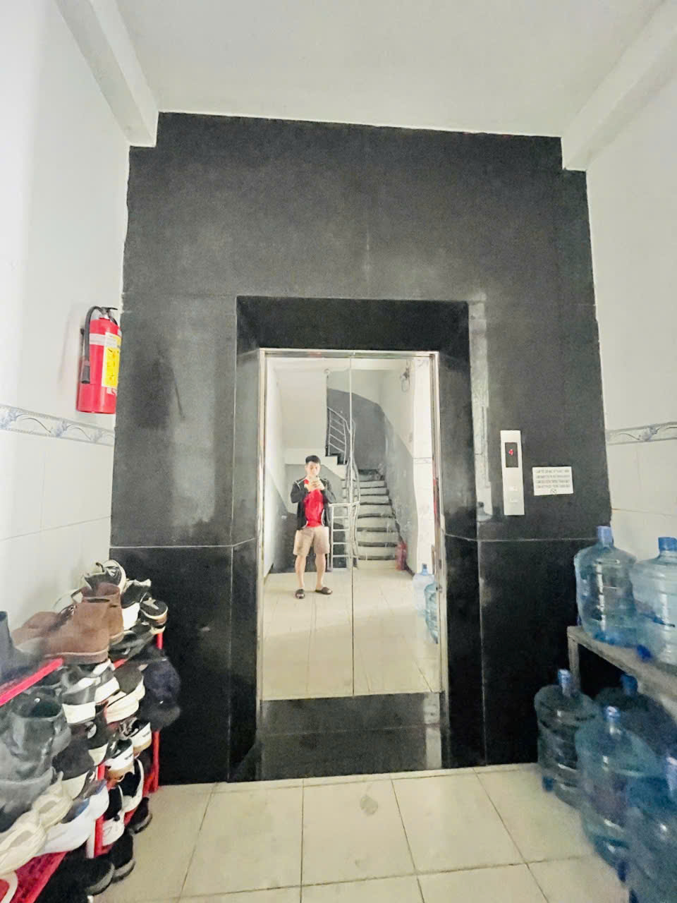 Bán Gấp CHDV Phạm Quý ThíchTân Quý gần chợ Tân Hương 140m2 6 Tầng thang máy Nhunhr 12tỷ - Ảnh 2