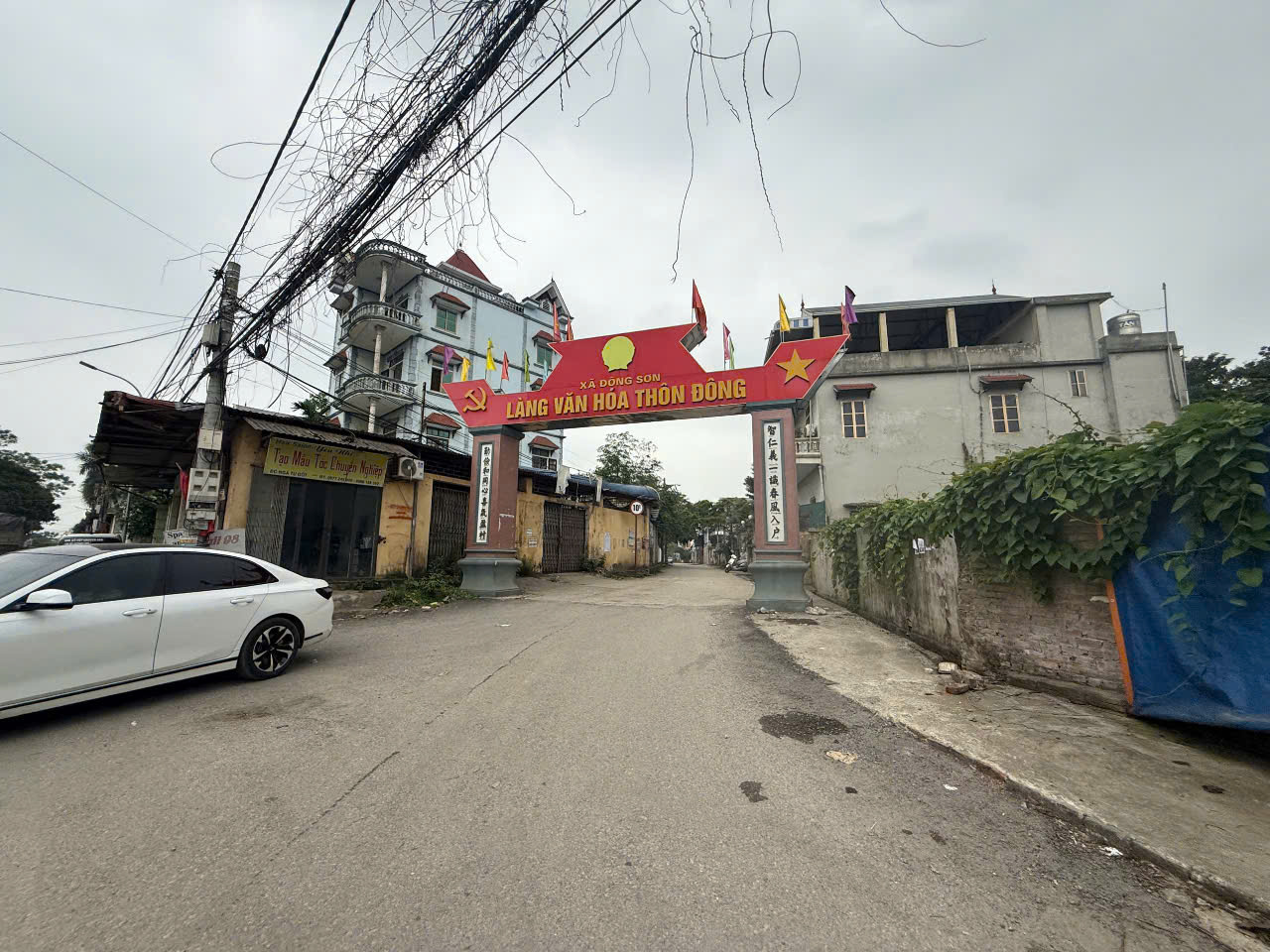 Bán lô 126m Đông Sơn, lô góc 2 mặt tiền cách ql6 chỉ 200m - Ảnh 1