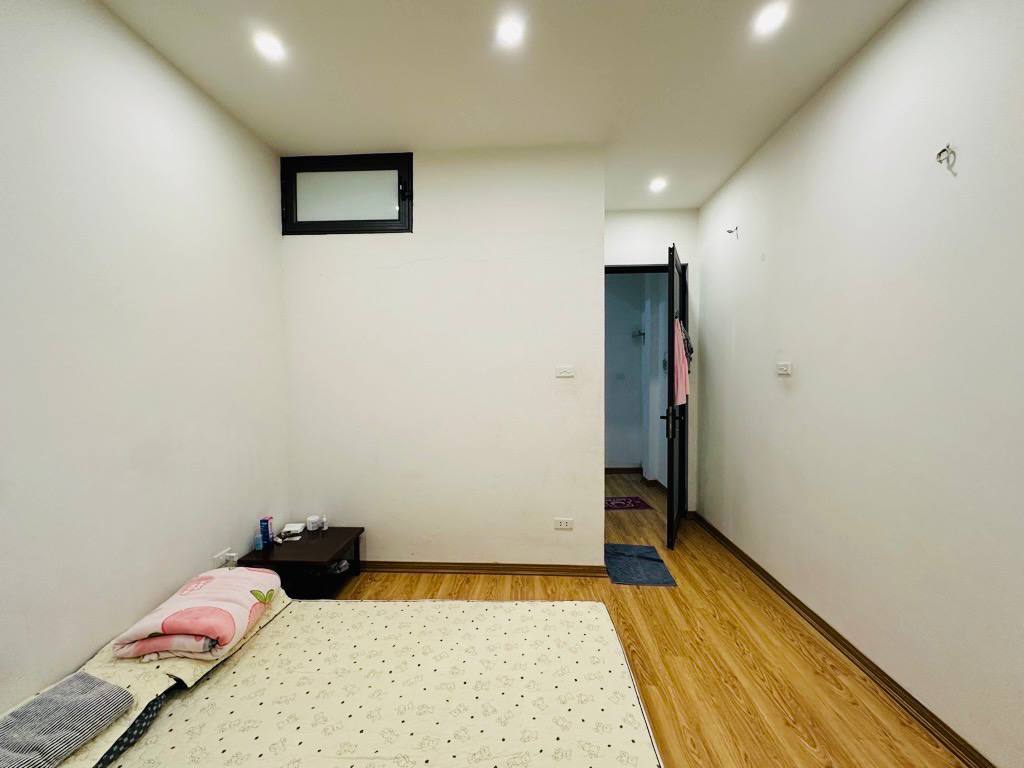 SIÊU PHẨM NHÀ PHỐ CÁT LINH 24M2 X 6 TẦNG / NHỈNH 5 TỶ  NHÀ SẠCH SẼ - Ảnh 2