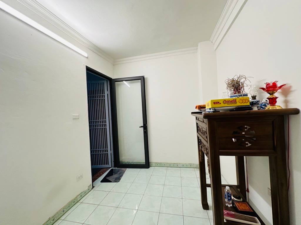 SIÊU PHẨM NHÀ PHỐ CÁT LINH 24M2 X 6 TẦNG / NHỈNH 5 TỶ  NHÀ SẠCH SẼ - Ảnh 3