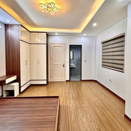 Cần bán nên giảm tụt dốc. Nhà xây mới 5 tầng 36 m2 phường Thạch Bàn Long Biên. Giá 4,xx tỷ. - Ảnh 2