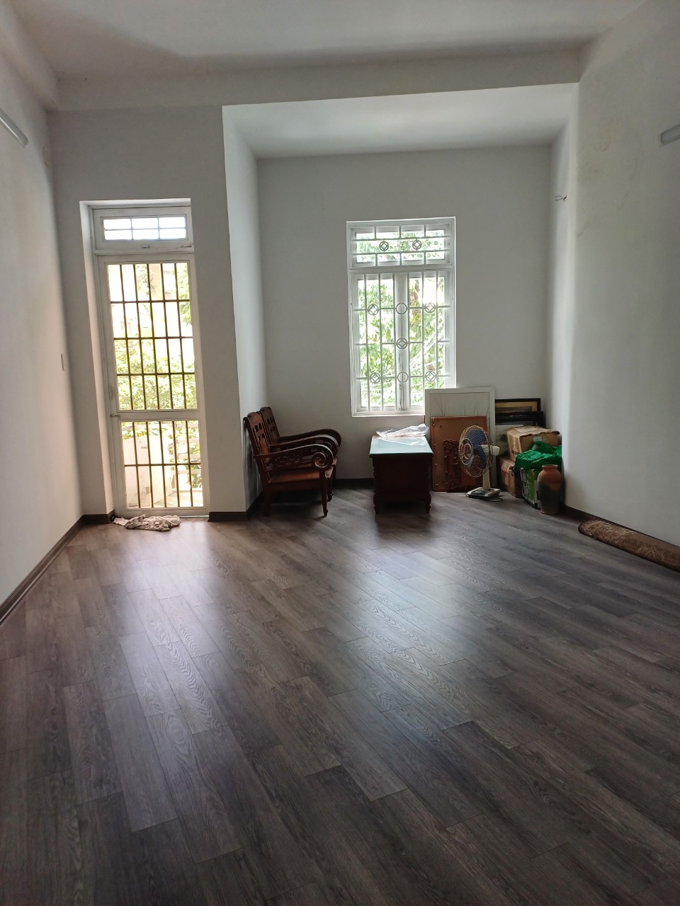 NHÀ 3 TẦNG MỚI ĐẸP – LÔ GÓC 2 THOÁNG – TT HẢI CHÂU – GIÁ CHỈ 5.7 TỶ - Ảnh 2