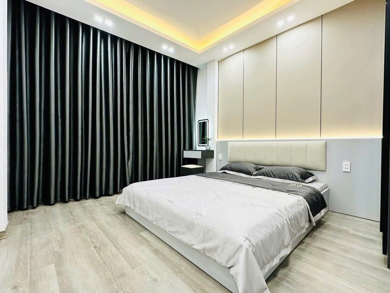 Ngã tư Nguyễn Chí Thanh và Láng -  Đống Đa - Ô tô vào nhà - nhà mới xịn - 40m - 6T - 14 tỉ - Ảnh 2