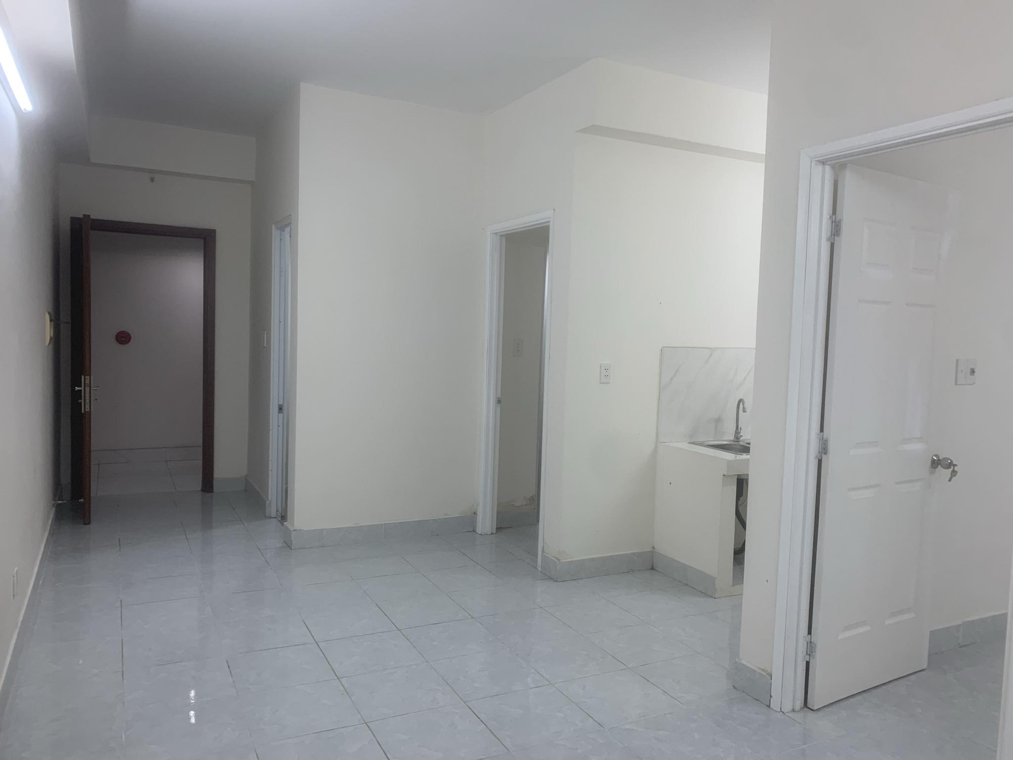 Cho thuê căn hộ 2PN tại chung cư 35 Hồ Học Lãm, nhà trống mới nhận bàn giao, giá 5,5 triệu/tháng - Ảnh 1