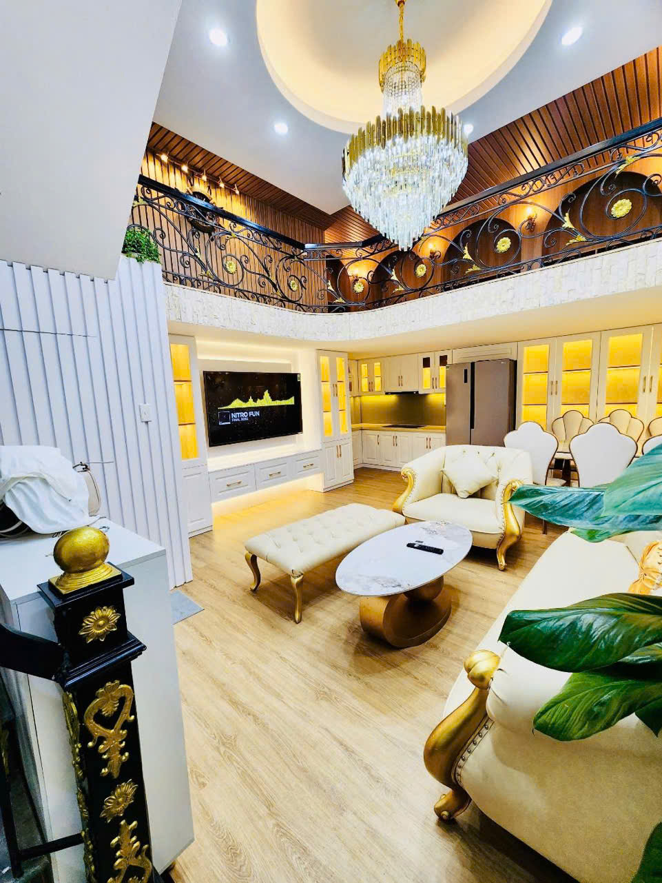 Hời! <br>Bán nhà 5 tỷ, ô tô đỗ cửa, Phố Đặng Tiến Đông, Zalo 0911911021 - Ảnh 1