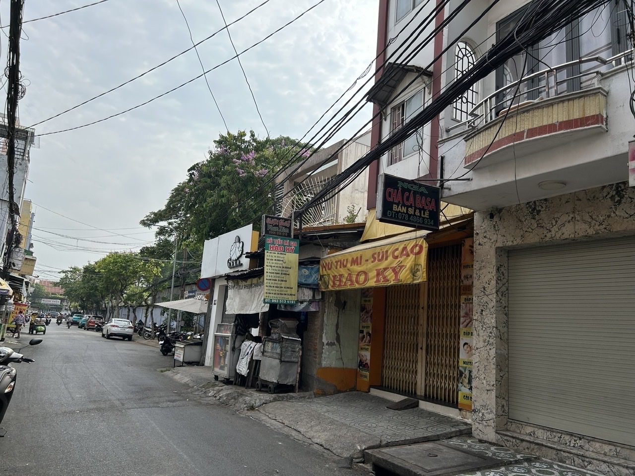 CHÍNH CHỦ CẦN BÁN NHÀ MẶT TIỀN - XE HƠI ĐẬU CỬA- KHU KINH DOANH SẦM UÁT- GẦN TRƯỜNG GẦN CHỢ- CUNG - Ảnh 2