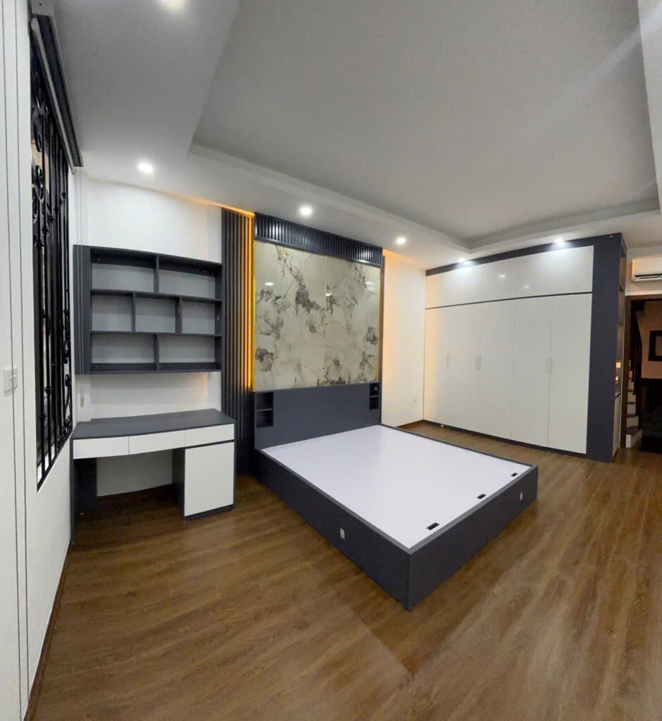 GIẢI PHÓNG, GIÁ SIÊU HIẾM GẦN PHỐ - MỚI TINH - TẶNG FULL NỘI THẤT 35M 5 TẦNG CHỈ 6,6 TỶ - Ảnh 2