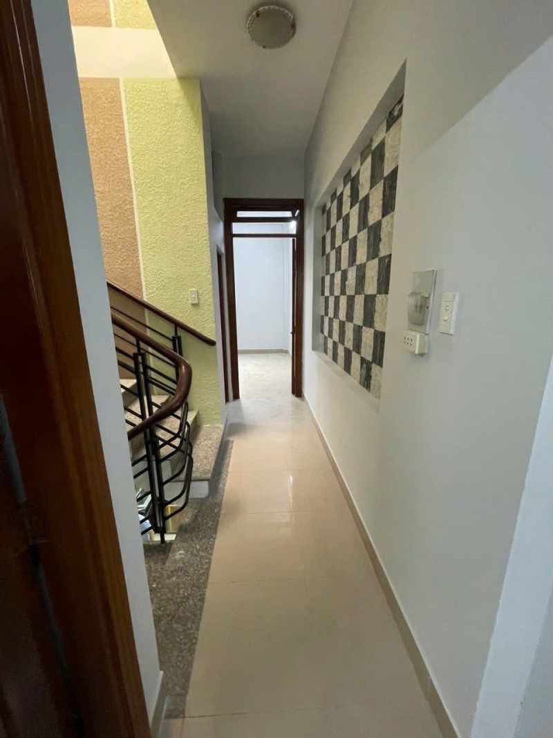 BÁN NHÀ 3 TẦNG, 70M2, NGÕ HUỲNH VĂN NGHỆ, GÒ VẤP, GIÁ 6.4 TỶ - SỔ HỒNG CHÍNH CHỦ - Ảnh 3