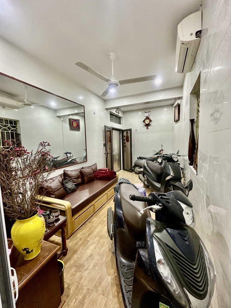 Bán nhà khương trung , ngã tư sở  35m2 , 4 tầng , 3 ngủ , 5,68 tỷ - Ảnh chính