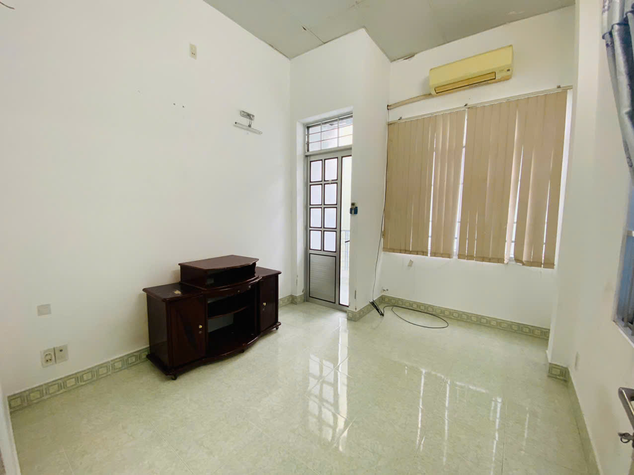 Bán căn nhà phường Vạn Thắng Tp Nha Trang dt 28.3m2 bán: 1.7T  mọi thông tin chi tiết lh em Trinh - Ảnh chính