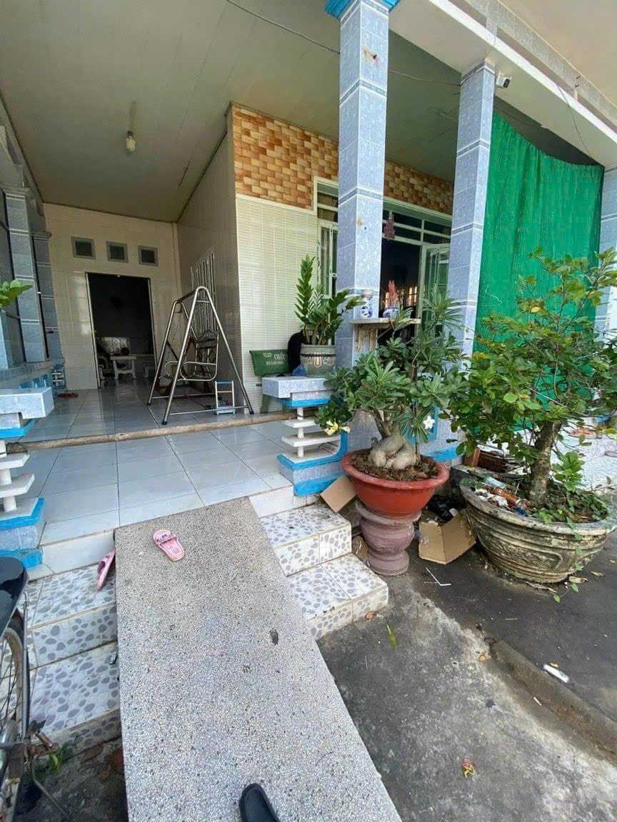 Bán Gấp Nhà Cấp 4, Giá 620TR. DT 324m2. SHR.Thanh phước Gò Dầu Tây Ninh. - Ảnh 2