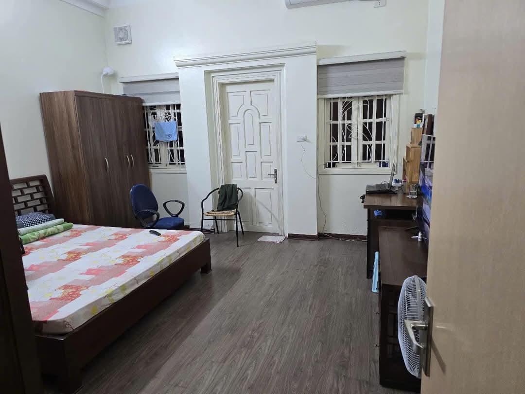 NHÀ PHÂN LÔ KHU TẬP THỂ ĐẠI HỌC SƯ PHẠM TRẦN QUỐC HOÀN, CẦU GIẤY, Ô TÔ TRÁNH, 36M -  5T - 13 TỶ 500 - Ảnh 2