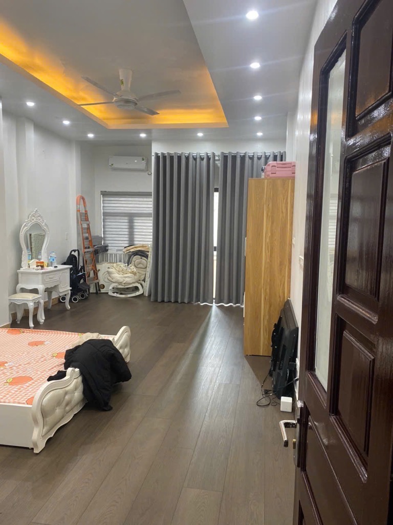 cần bán gấp nhà đẹp thịnh quang 46m2 , 5 tầng , 4 ngủ , 8,5 tỷ - Ảnh chính