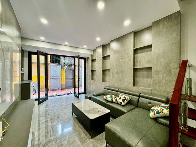 NHÀ ĐẸP DÂN XÂY Đàm Quang Trung 42m2,4 tầng, mặt tiền 3.5m, 8.6 tỷ Long Biên. - Ảnh chính