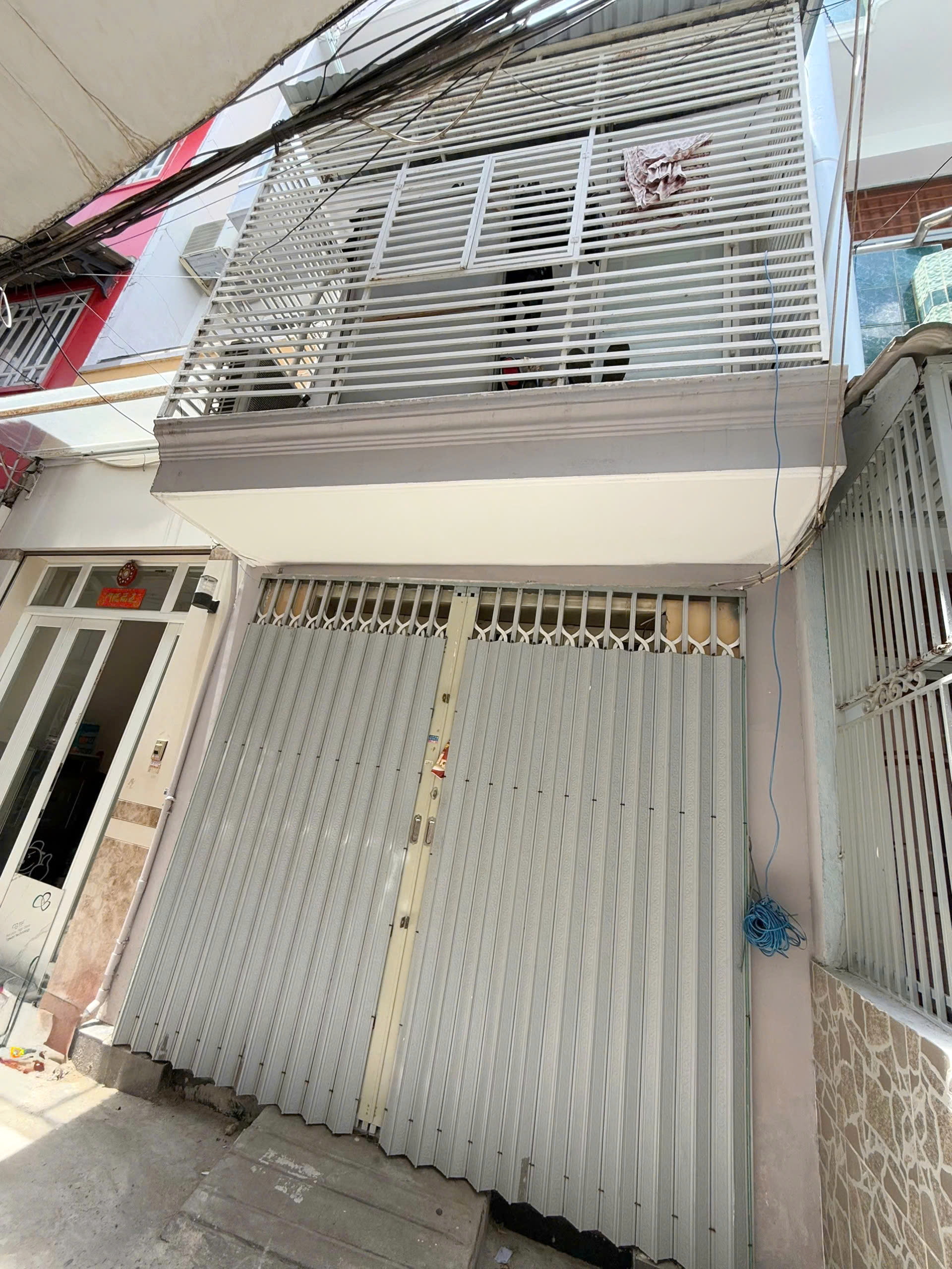 Nhà 2 tầng hẻm thông gần mặt tiền Nguyễn Duy P9Q8 - Ảnh chính