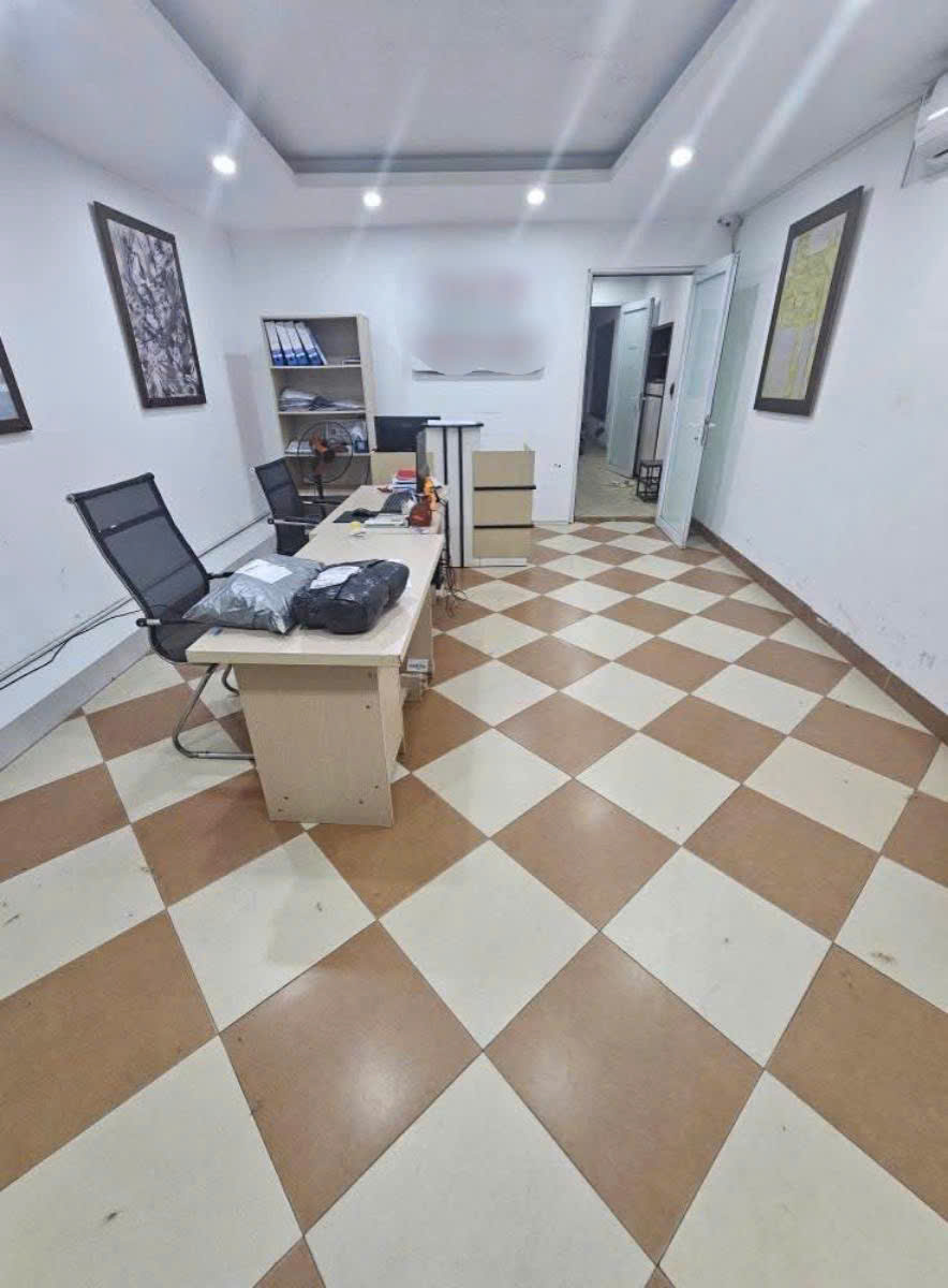 Bán nhà Tây Sơn, Đống Đa - ô tô tránh - Toà nhà văn phòng 110m -30m ra phố - Ảnh 1