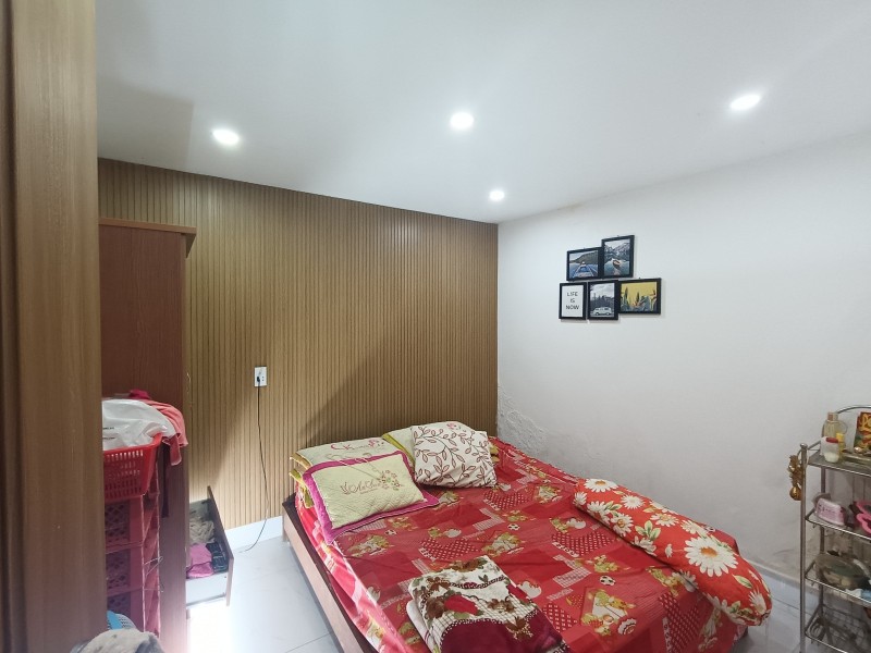 # Nhà Kiệt 3m thẳng 1 đường ra Lê Độ, 40m2, gác đúc, 2.x tỷ - Ảnh 2