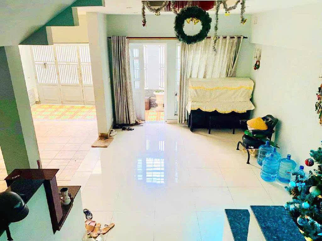 Bán nhà 1 trệt 2 lầu trung tâm Lê Văn Sỹ Quận 3- ngang gần 8m, hẻm 6m thông tứ tung, xe hơi quay - Ảnh chính