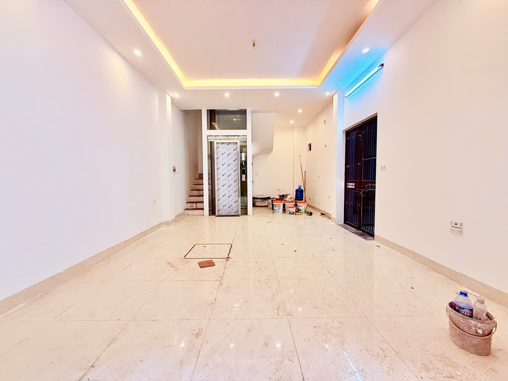 6 TẦNG LÔ GÓC THANG MÁY NGÕ NÔNG GẦN Ô TÔ - VẠN PHÚC HÀ ĐÔNG CHỈ HƠN 7 TỶ - Ảnh 1