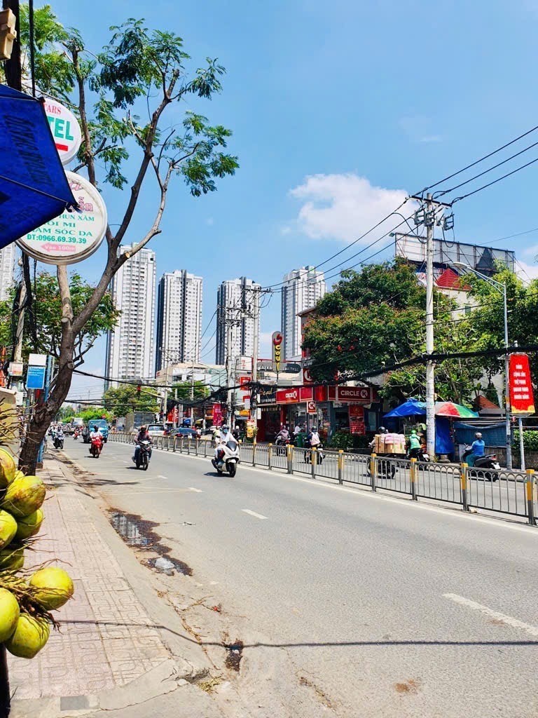 C133 🔥 BÁN NHÀ MẶT TIỀN NGUYỄN THỊ THẬP - QUẬN 7 - GIẢM 7 TỶ - CHỈ 68 TỶ 🔥 - Ảnh chính