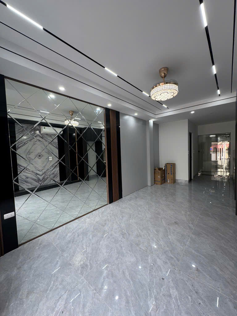 NHÀ MỚI CÒN MÙI SƠN HOÀNG NHƯ TIẾP 50M, 6T, MT4M, FULL NỘI THẤT, THANG MÁY, ĐA TIỆN ÍCH. - Ảnh chính